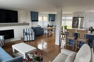 27 Standish Ave, Hull, MA 02045 - Photo 10