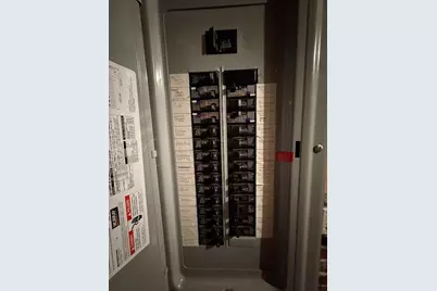 18-20 Pleasant St, Peabody, MA 01960 - Photo 20