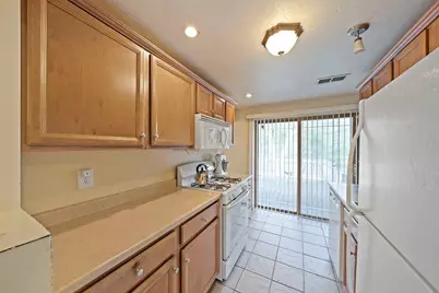 106 Sinclair Road, Brockton, MA 02302 - Photo 10