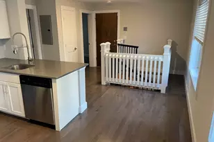 2 Humboldt Pl, Boston, MA 02127 - Photo 12