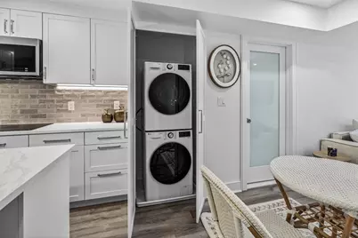 149 Charles St #4, Boston, MA 02114 - Photo 4