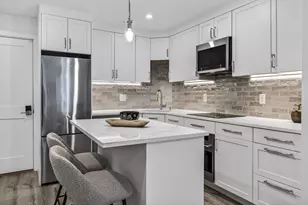 149 Charles St, Boston, MA 02114 - Photo 2