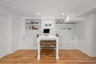 172 Country Dr, Weston, MA 02493 - Photo 28