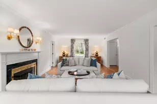 172 Country Dr, Weston, MA 02493 - Photo 6