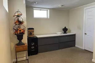 2 Mooney Rd, Burlington, MA 01803 - Photo 18