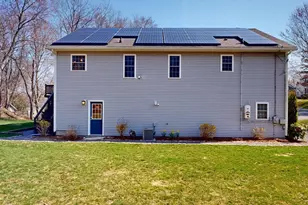 23 Upton St, Millbury, MA 01527 - Photo 4