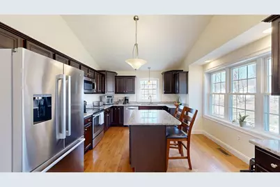 23 Upton Street, Millbury, MA 01527 - Photo 8