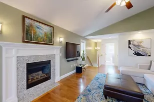 23 Upton St, Millbury, MA 01527 - Photo 8
