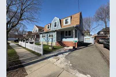 10 W Elm Ave, Quincy, MA 02170 - Photo 2