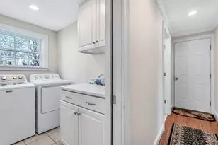 70 Lakeview Ave, Falmouth, MA 02540 - Photo 22