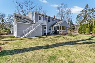 70 Lakeview Ave, Falmouth, MA 02540 - Photo 6