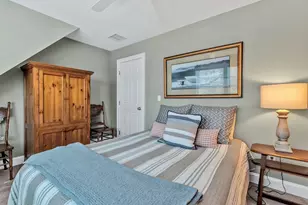 70 Lakeview Ave, Falmouth, MA 02540 - Photo 34