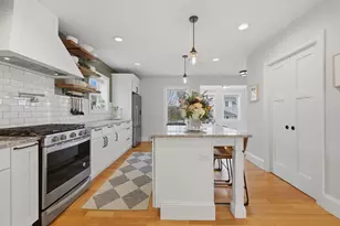 15 Howard St, Newburyport, MA 01950 - Photo 10