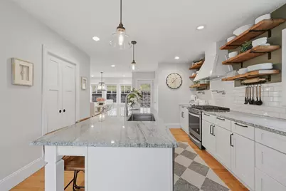 15 Howard St, Newburyport, MA 01950 - Photo 8