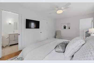 15 Howard St, Newburyport, MA 01950 - Photo 22