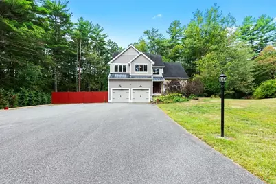 146 Essex Street, Middleton, MA 01949 - Photo 2