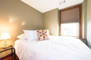 474 E 7th St, Boston, MA 02127 - Photo 16