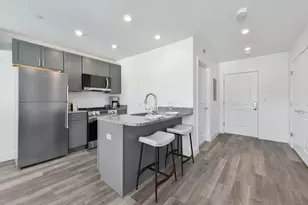 585 Essex St, Lynn, MA 01901 - Photo 4
