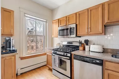 70 Rutland St #3, Boston, MA 02118 - Photo 8