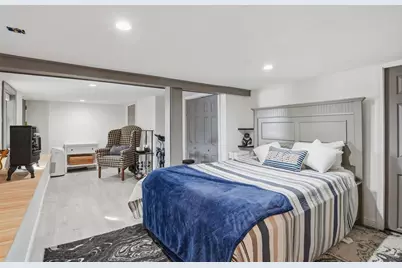 5 Pineland Avenue, Worcester, MA 01604 - Photo 24