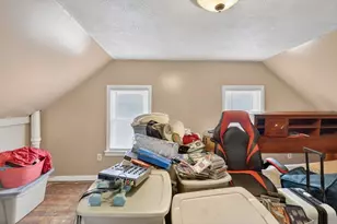 12 Cottage Pl, Boston, MA 02136 - Photo 16