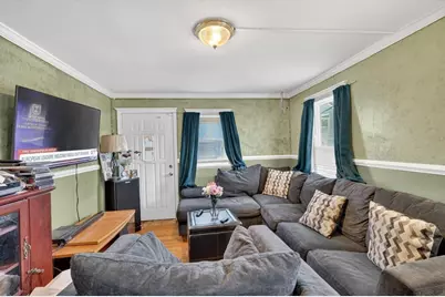 12 Cottage Pl, Boston, MA 02136 - Photo 6