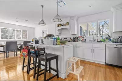 608 Beacon St, Newton, MA 02459 - Photo 10