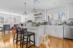 608 Beacon St, Newton, MA 02459 - Photo 10