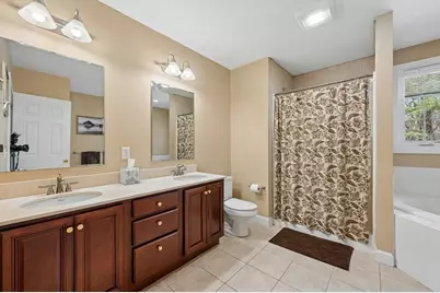 320 Lincoln Circle, Northbridge, MA 01534 - Photo 26