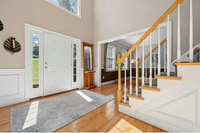 320 Lincoln Circle, Northbridge, MA 01534 - Photo 4