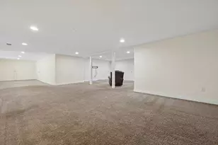 320 Lincoln Cir, Northbridge, MA 01534 - Photo 38