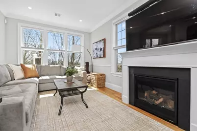 322 Bunker Hill St #B, Boston, MA 02129 - Photo 4