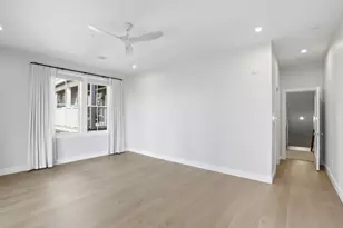 407 E 7th St, Boston, MA 02127 - Photo 6