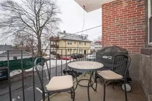 2035 Commonwealth Ave, Boston, MA 02135 - Photo 4