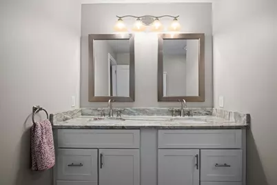 141 Thompson St, Palmer, MA 01069 - Photo 16