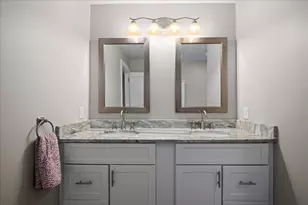 141 Thompson St, Palmer, MA 01069 - Photo 16