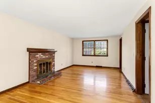 4 Independence Ln, Millis, MA 02054 - Photo 18