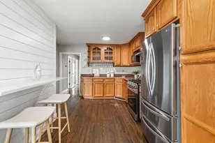 29 Fenton Ave, Attleboro, MA 02703 - Photo 16