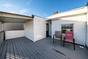 351 E 8th St, Boston, MA 02127 - Photo 10