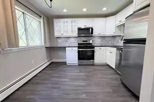 19 Fernview Ave, North Andover, MA 01845 - Photo 4