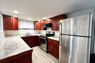 572 Main St, Watertown, MA 02472 - Photo 4