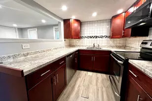 572 Main St, Watertown, MA 02472 - Photo 2