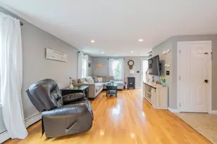 18 Cherrywood Cir, Plymouth, MA 02360 - Photo 10