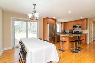 391 Franklin St, Hanson, MA 02341 - Photo 16