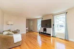 391 Franklin St, Hanson, MA 02341 - Photo 14