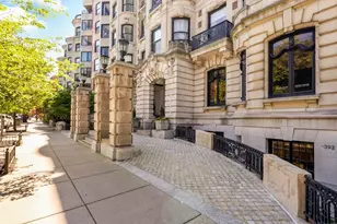 390 Commonwealth Ave, Boston, MA 02215 - Photo 16