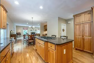 33 Nutmeg Ln, North Andover, MA 01845 - Photo 4