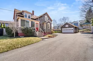 14 Morse Ct, Manchester by the Sea, MA 01944 - Photo 2