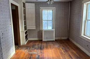 31 William St, Chester, MA 01011 - Photo 6