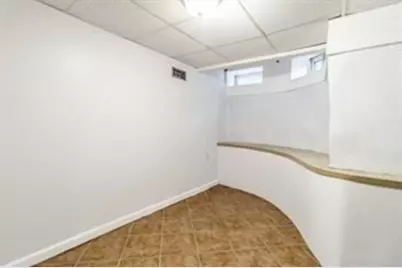 13-1R Mansfield St #2, Boston, MA 01234 - Photo 10